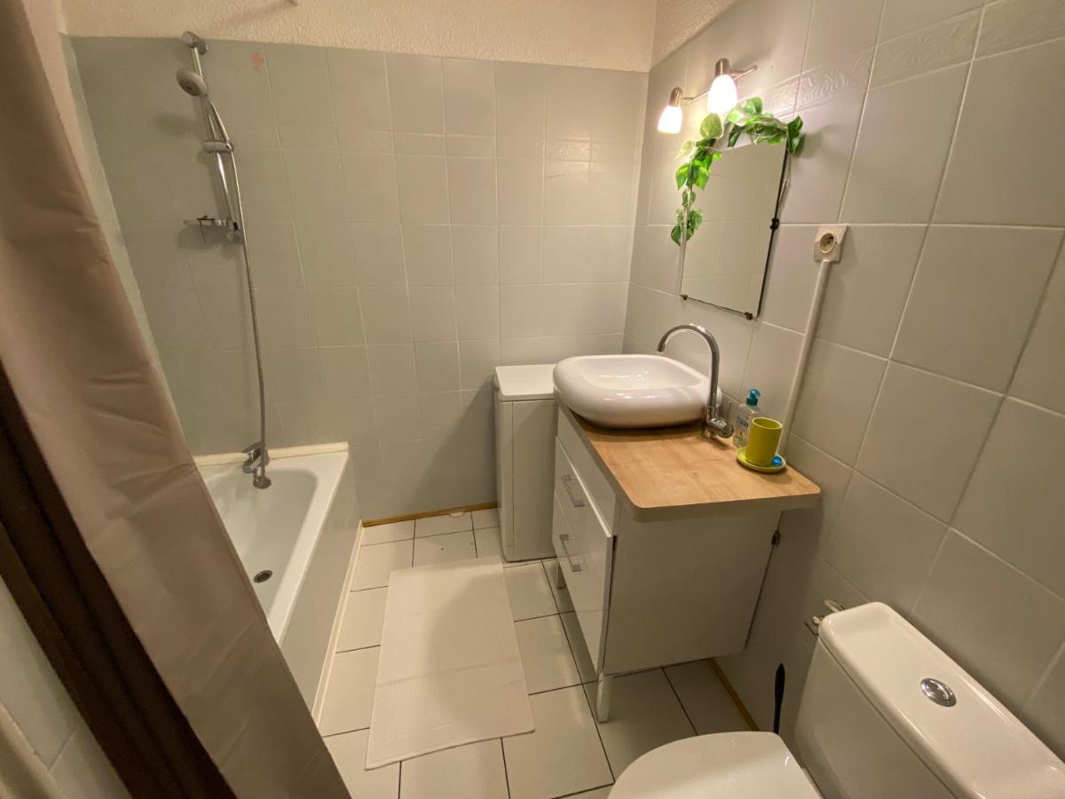 Appartement Au Pied De La Cite, T3 Au Calme